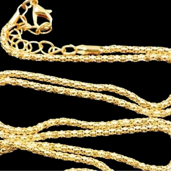 Hamsa Eye Red & Blue Enamel & Crystal Crystal Necklace NEW - Picture 5 of 5